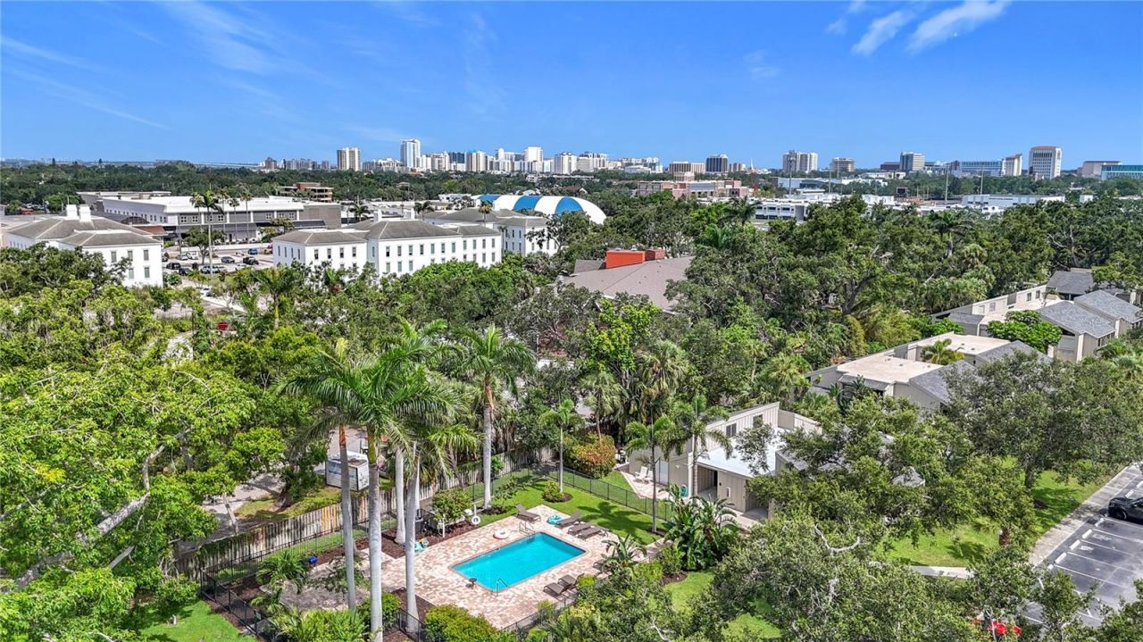 2220 Bahia Vista Street , Unit G5, Sarasota, FL 34239 Photo