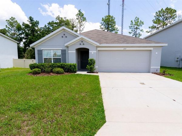 6747 SE 3RD LOOP , OCALA, FL 34472