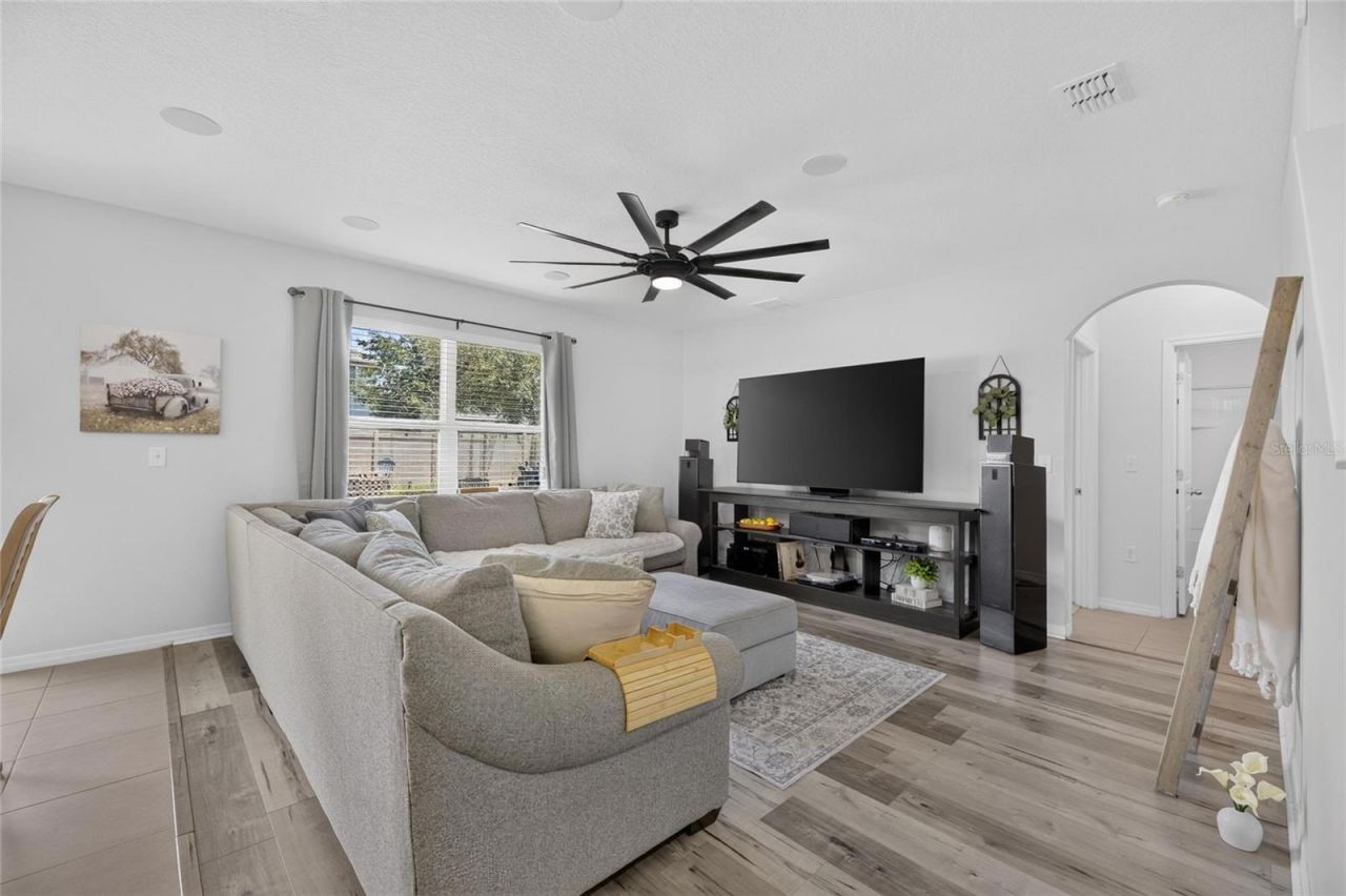 8115 Harwich Port Lane, Gibsonton, FL 33534 Photo