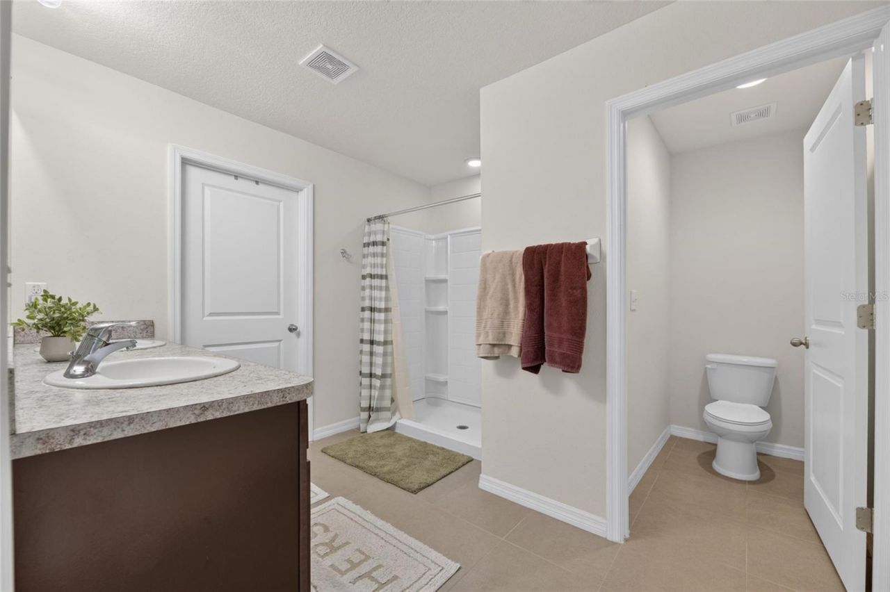8115 Harwich Port Lane, Gibsonton, FL 33534 Photo