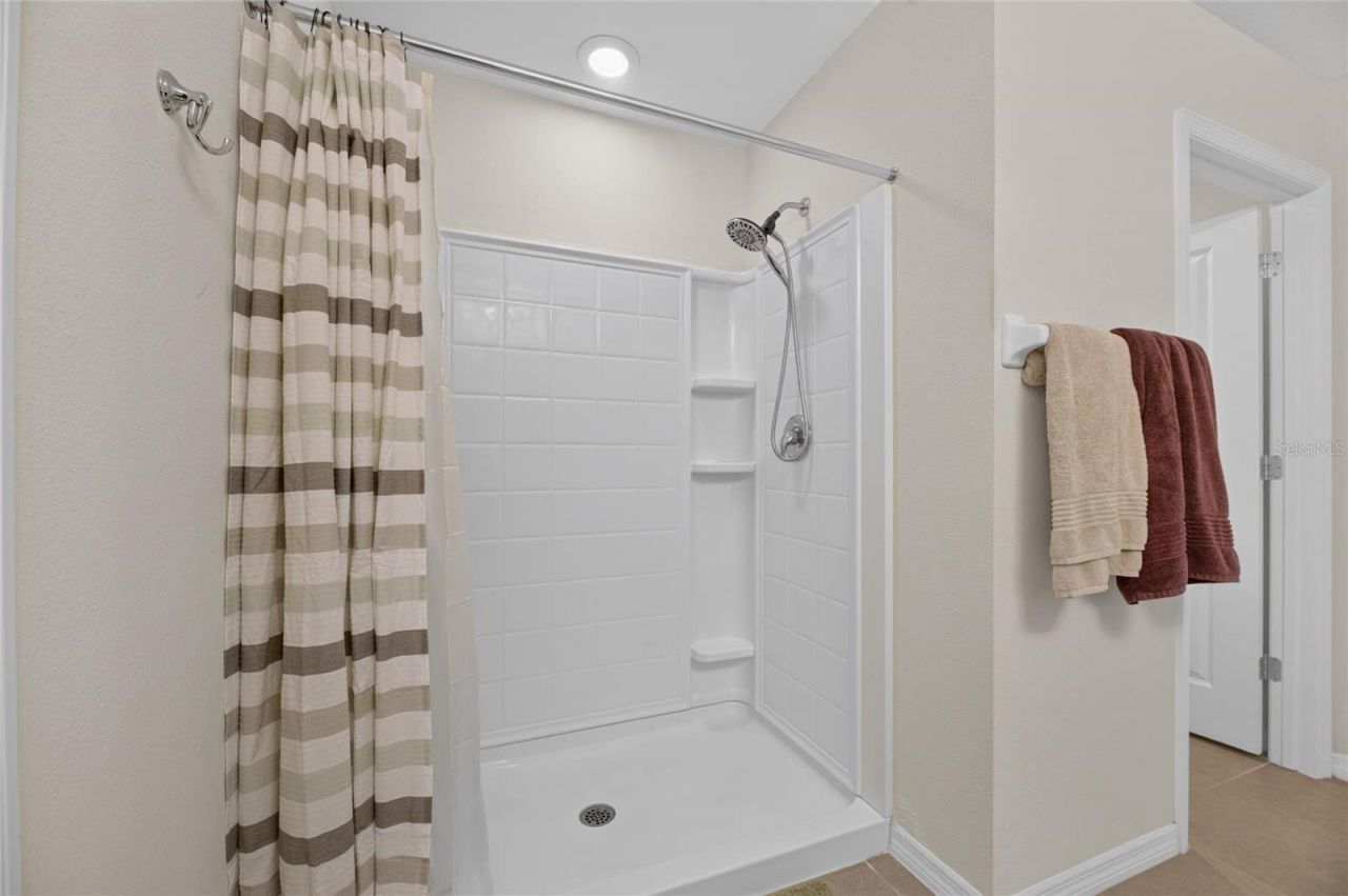 8115 Harwich Port Lane, Gibsonton, FL 33534 Photo