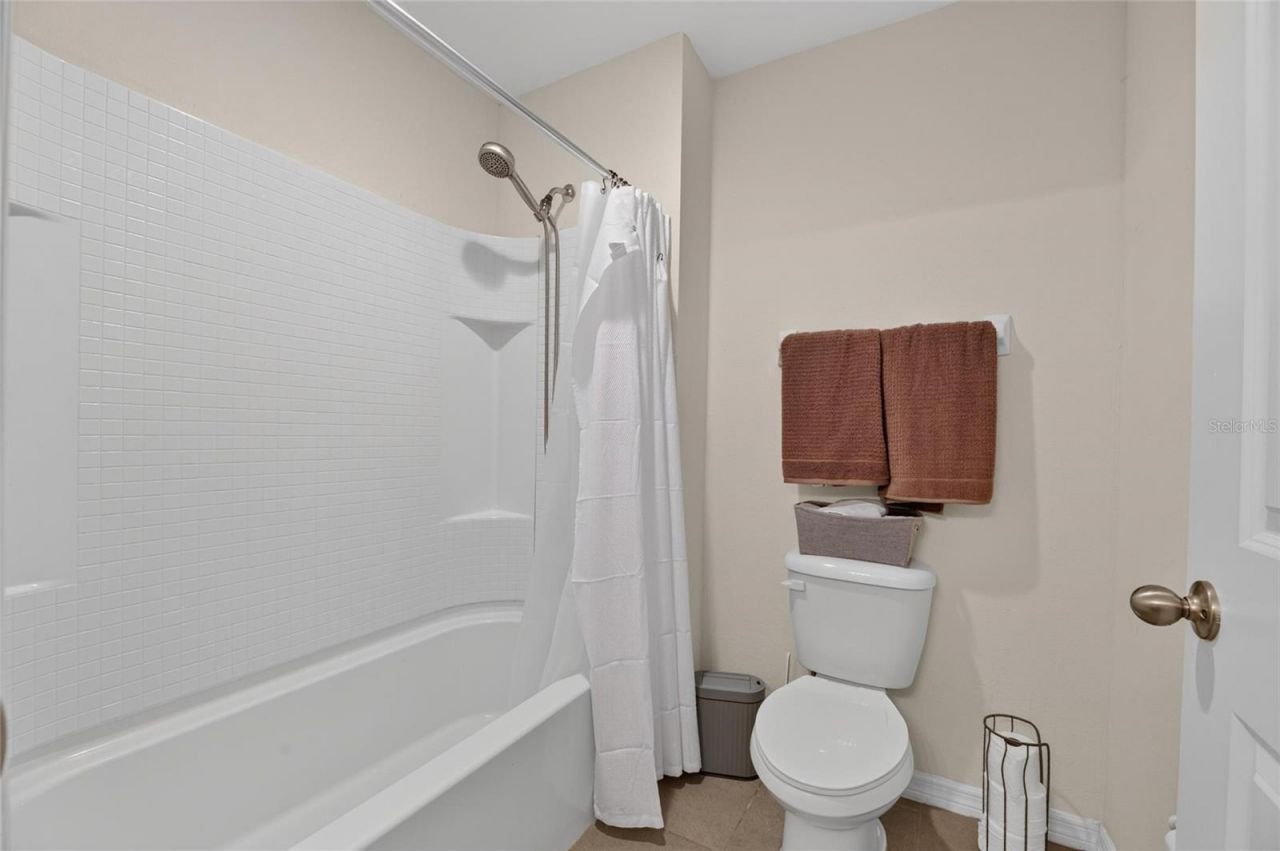 8115 Harwich Port Lane, Gibsonton, FL 33534 Photo