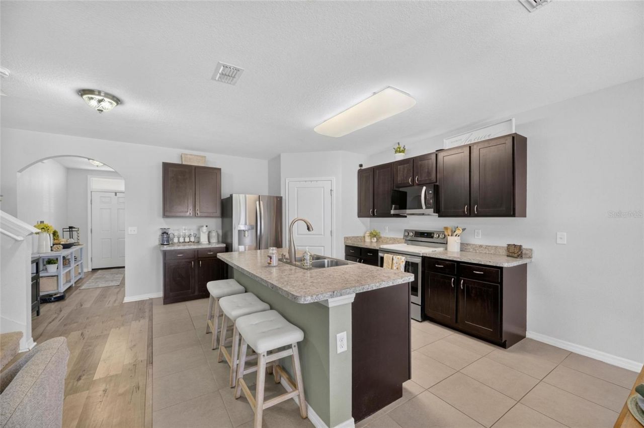 8115 Harwich Port Lane, Gibsonton, FL 33534 Photo