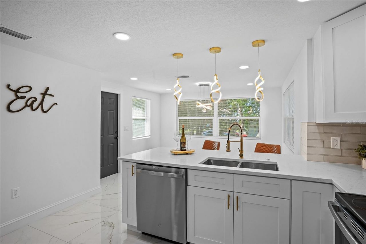6400 Montana Avenue, New Port Richey, FL 34653 Photo