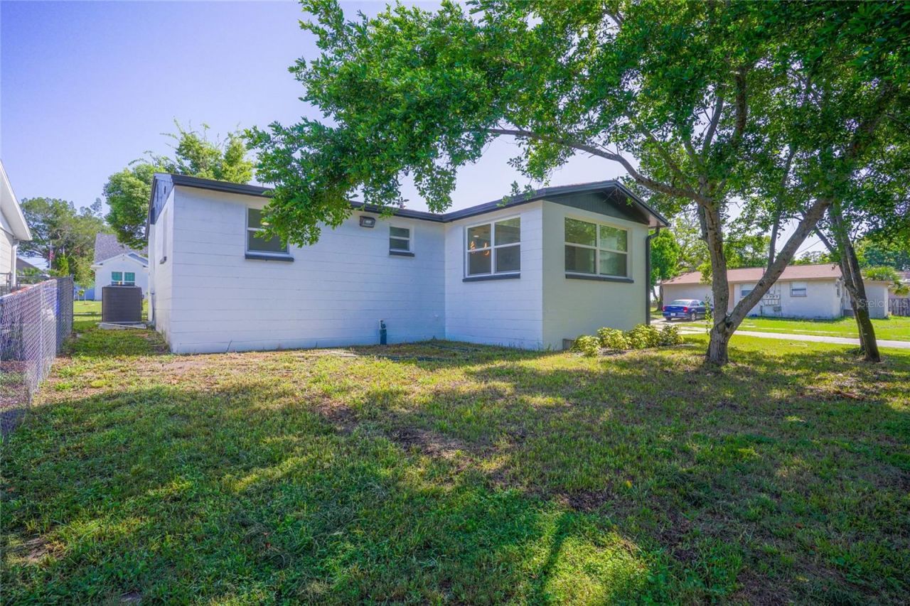 6400 Montana Avenue, New Port Richey, FL 34653 Photo