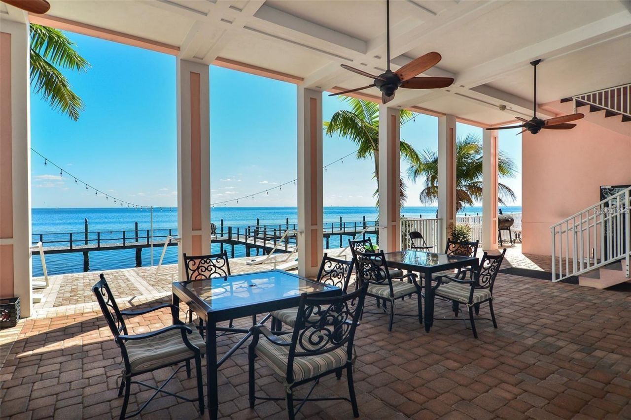 5111 Coquina Key Drive Se, Unit C, Saint Petersburg, FL 33705 Photo