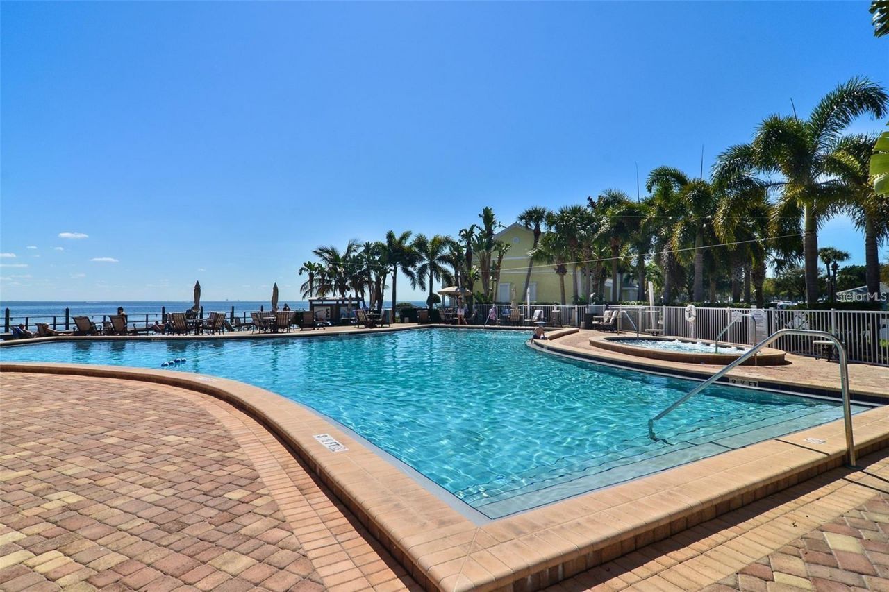 5111 Coquina Key Drive Se, Unit C, Saint Petersburg, FL 33705 Photo