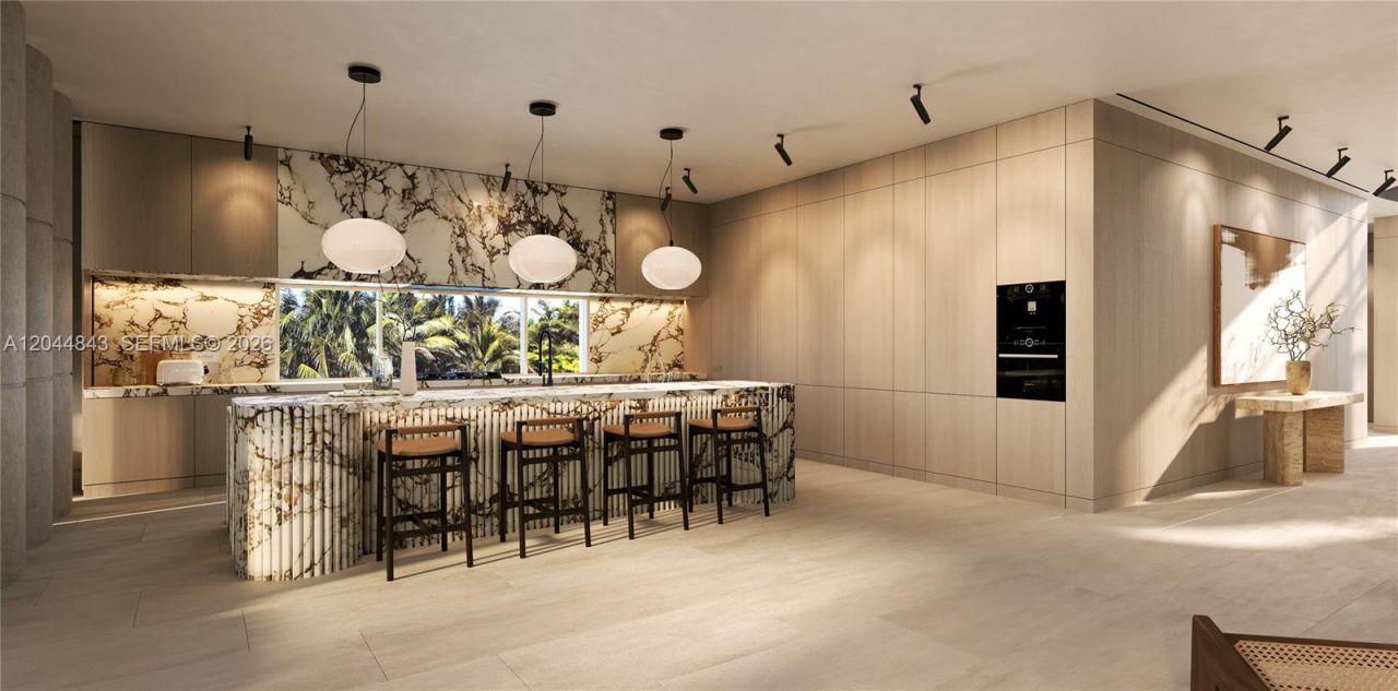 1224 S Venetian Way, Miami, FL 33139 Photo