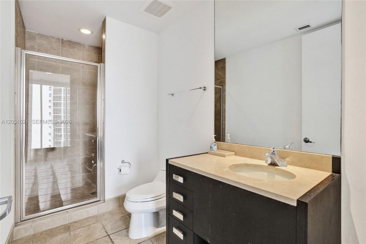 18201 Collins Ave , Unit 4705, Sunny Isles Beach, FL 33160 Photo