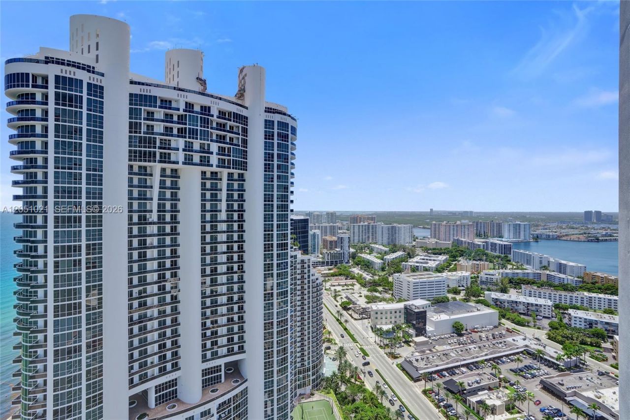 18201 Collins Ave , Unit 4705, Sunny Isles Beach, FL 33160 Photo