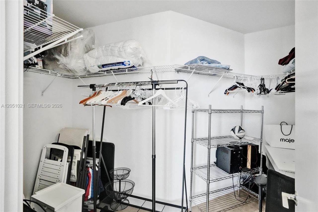 18201 Collins Ave , Unit 4705, Sunny Isles Beach, FL 33160 Photo