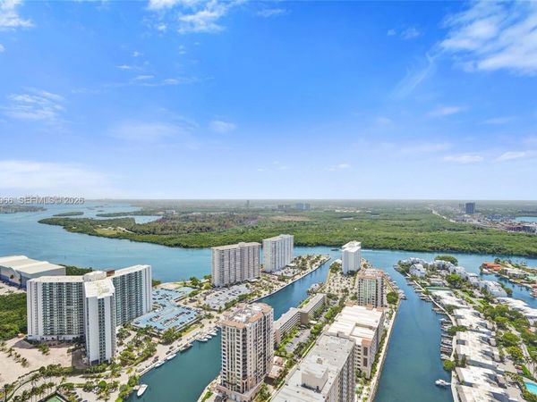 16001 Collins Ave , Unit 4305, Sunny Isles Beach, FL 33160