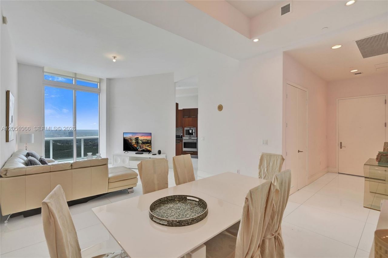 16001 Collins Ave , Unit 4305, Sunny Isles Beach, FL 33160 Photo