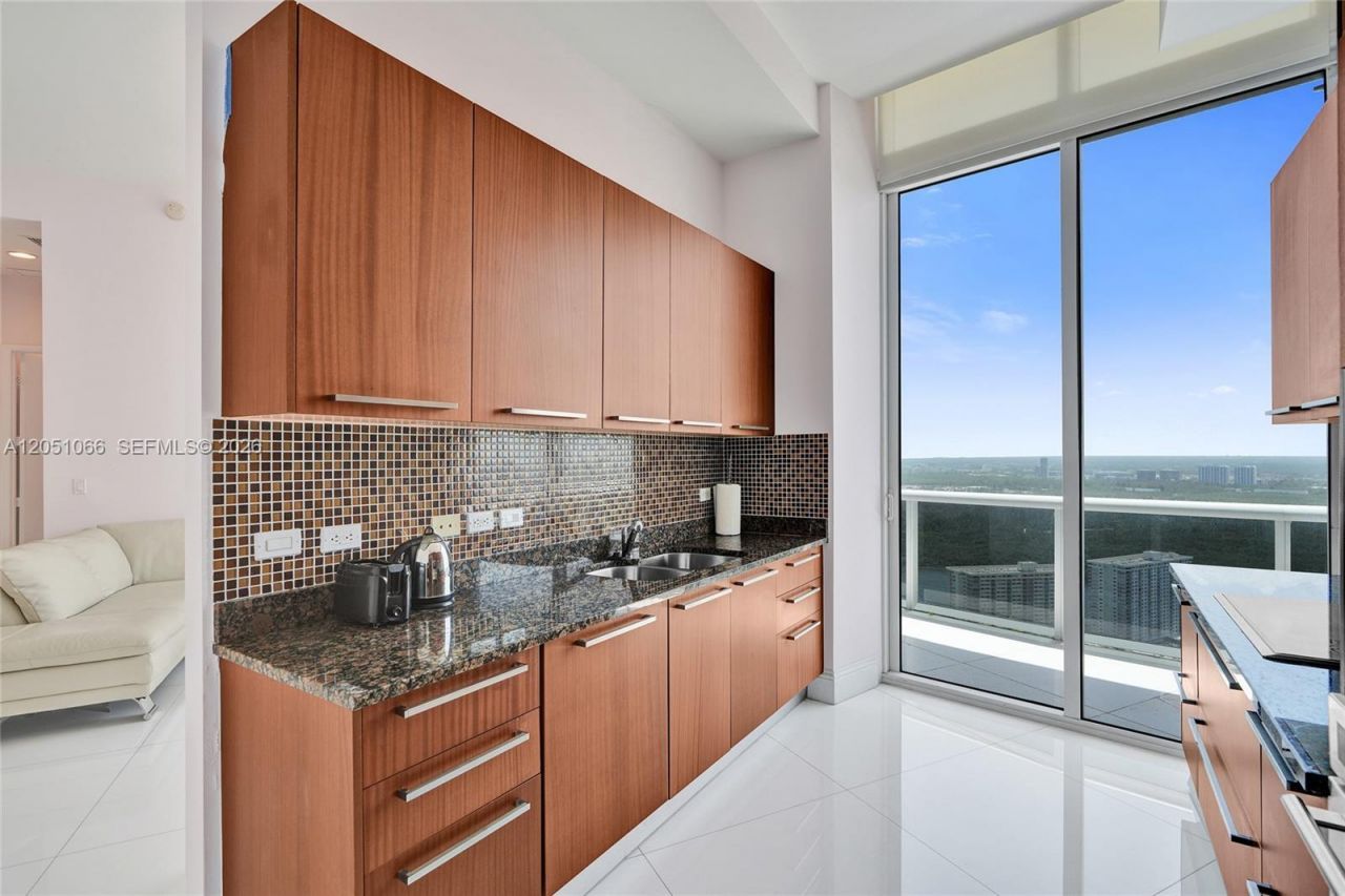 16001 Collins Ave , Unit 4305, Sunny Isles Beach, FL 33160 Photo