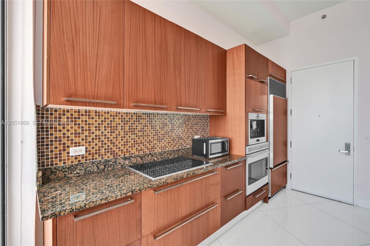 16001 Collins Ave , Unit 4305, Sunny Isles Beach, FL 33160 Photo