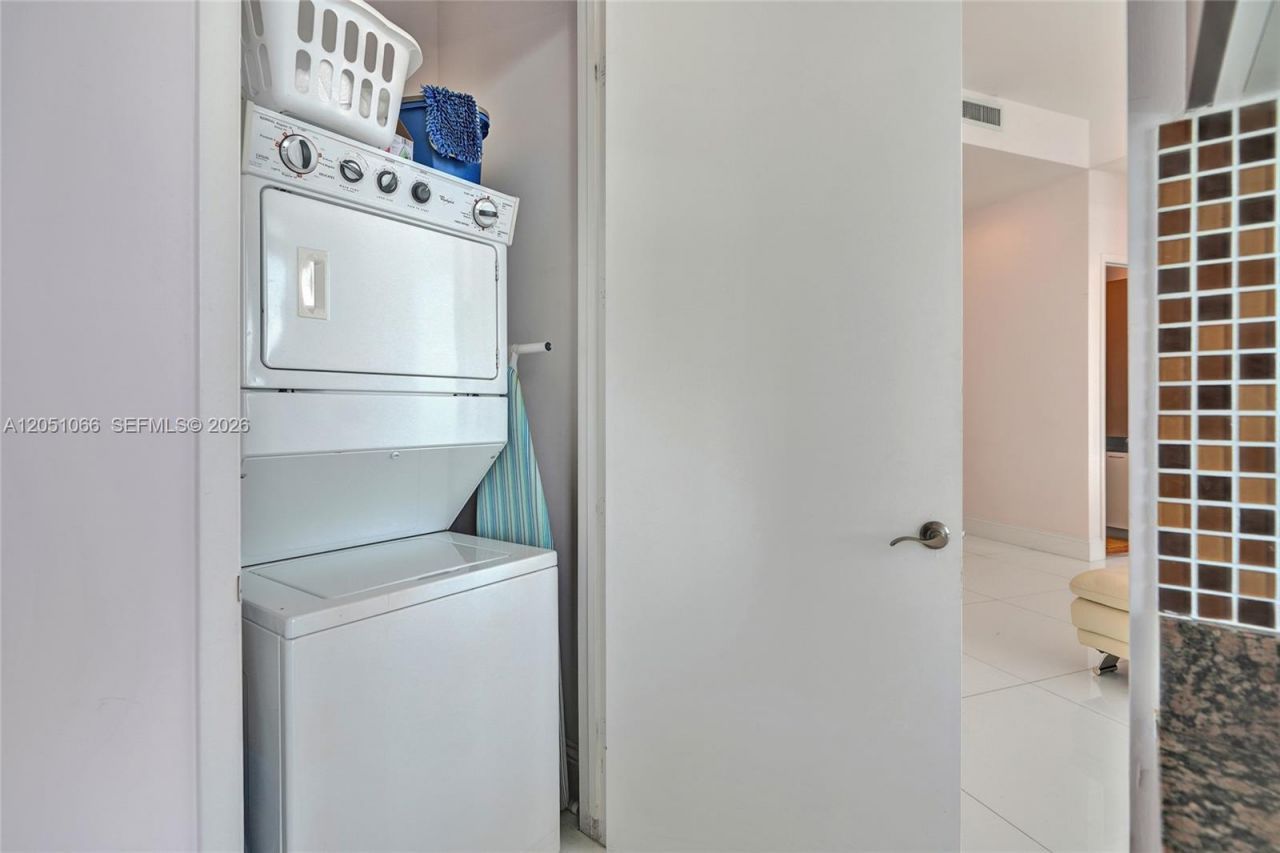 16001 Collins Ave , Unit 4305, Sunny Isles Beach, FL 33160 Photo