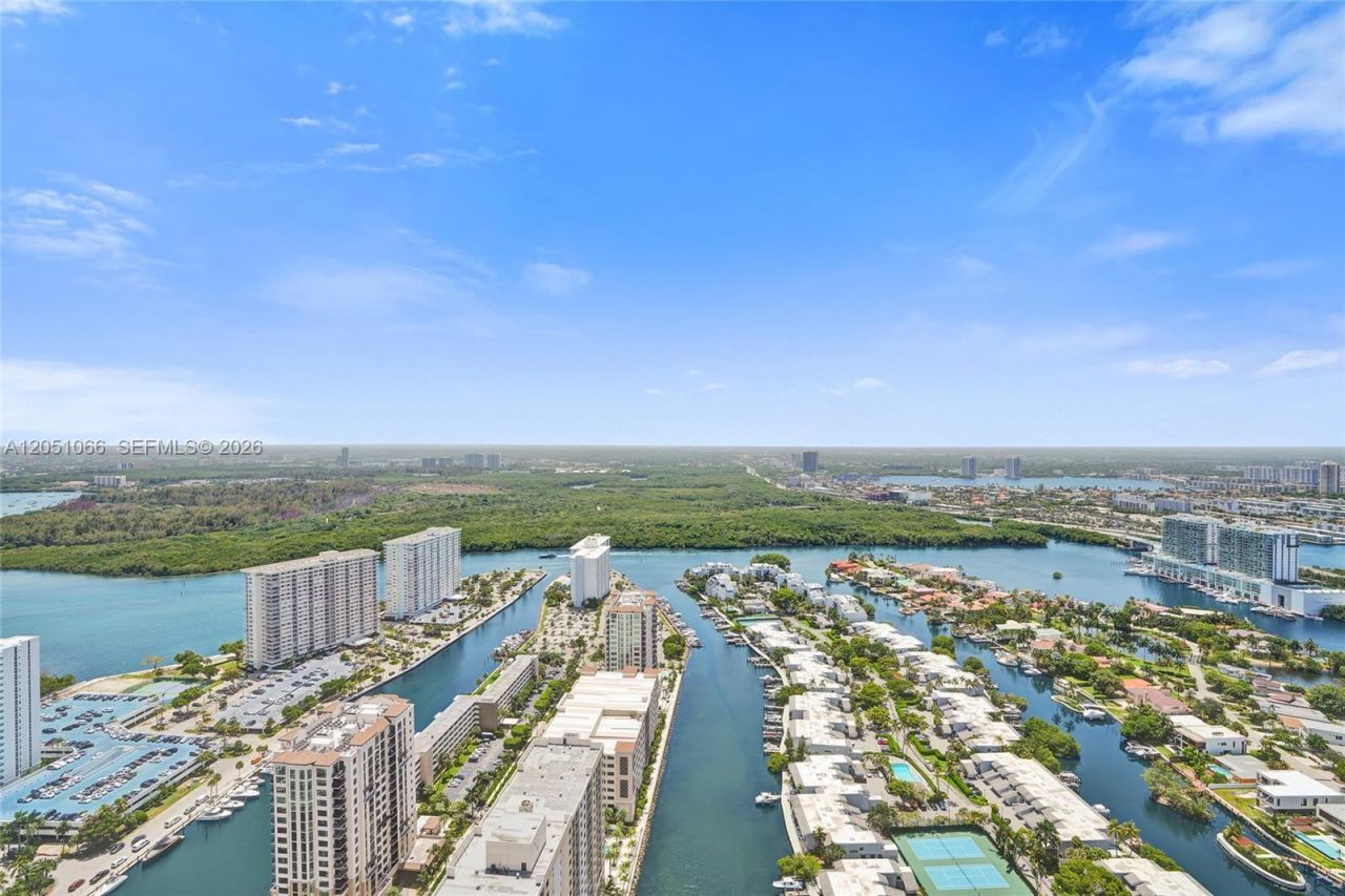 16001 Collins Ave , Unit 4305, Sunny Isles Beach, FL 33160 Photo