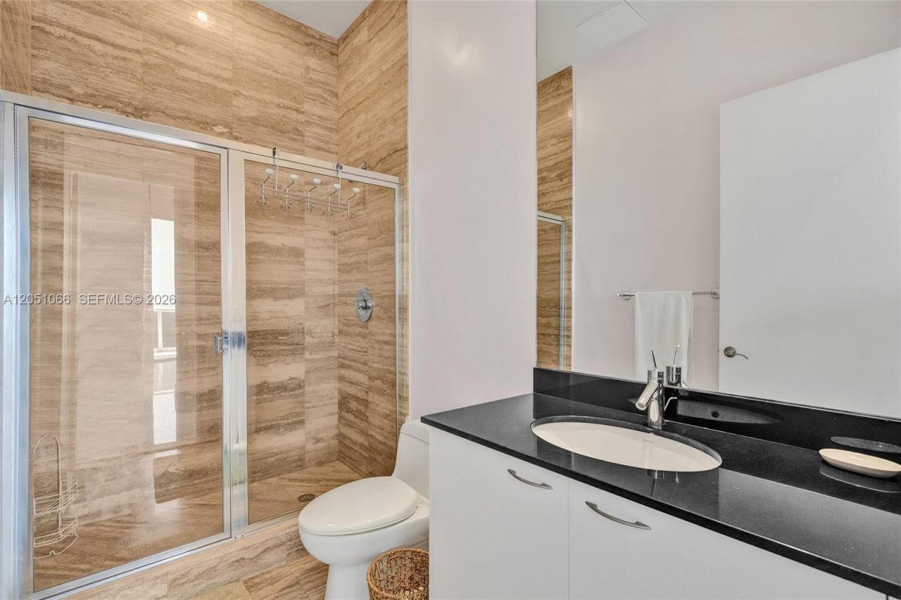 16001 Collins Ave , Unit 4305, Sunny Isles Beach, FL 33160 Photo