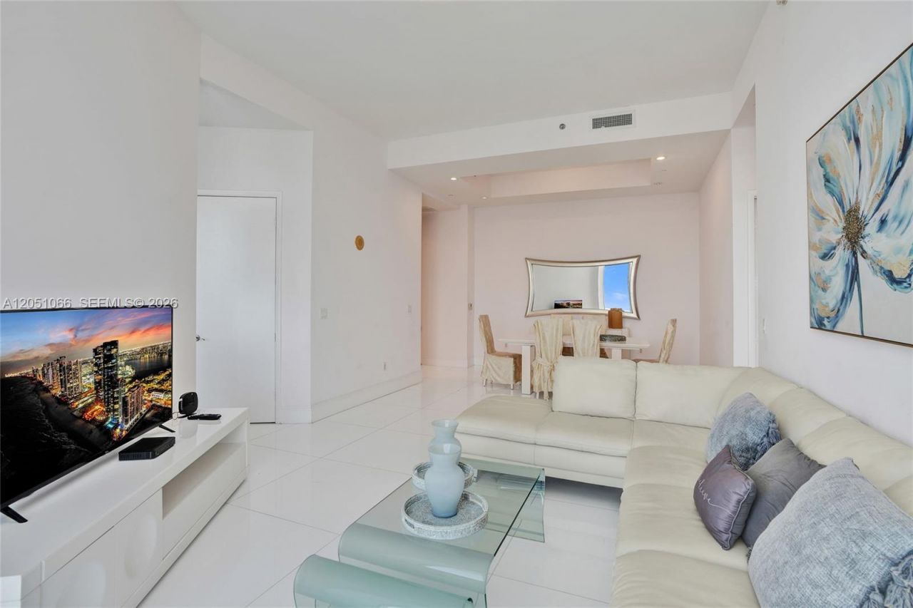 16001 Collins Ave , Unit 4305, Sunny Isles Beach, FL 33160 Photo