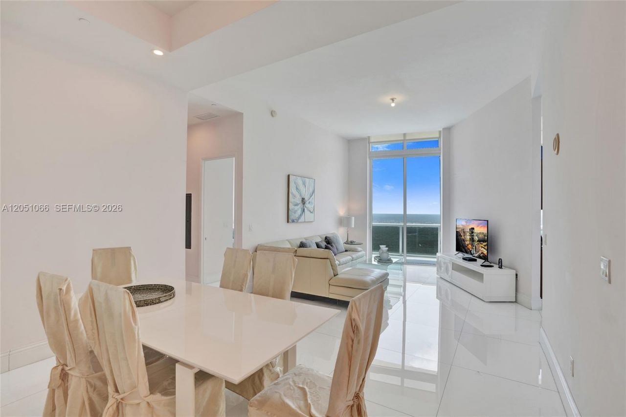 16001 Collins Ave , Unit 4305, Sunny Isles Beach, FL 33160 Photo