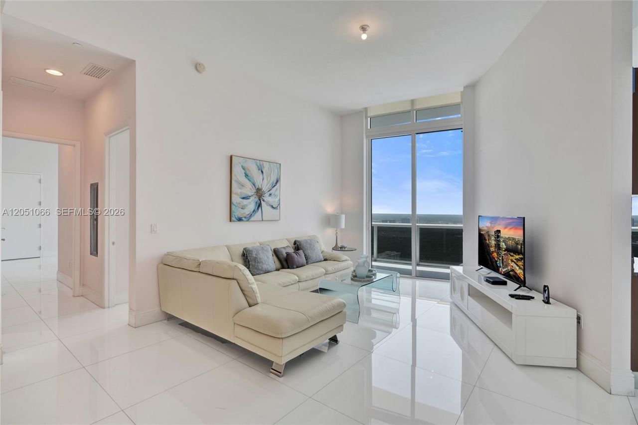 16001 Collins Ave , Unit 4305, Sunny Isles Beach, FL 33160 Photo