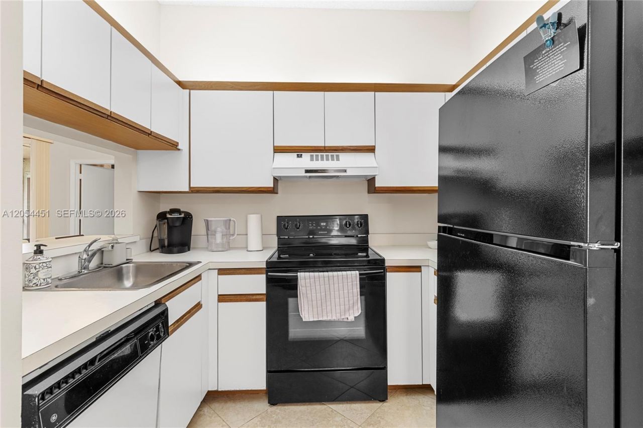10690 NW 14th St , Unit 128, Plantation, FL 33322 Photo