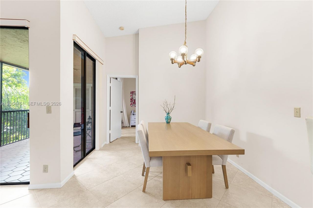 10690 NW 14th St , Unit 128, Plantation, FL 33322 Photo
