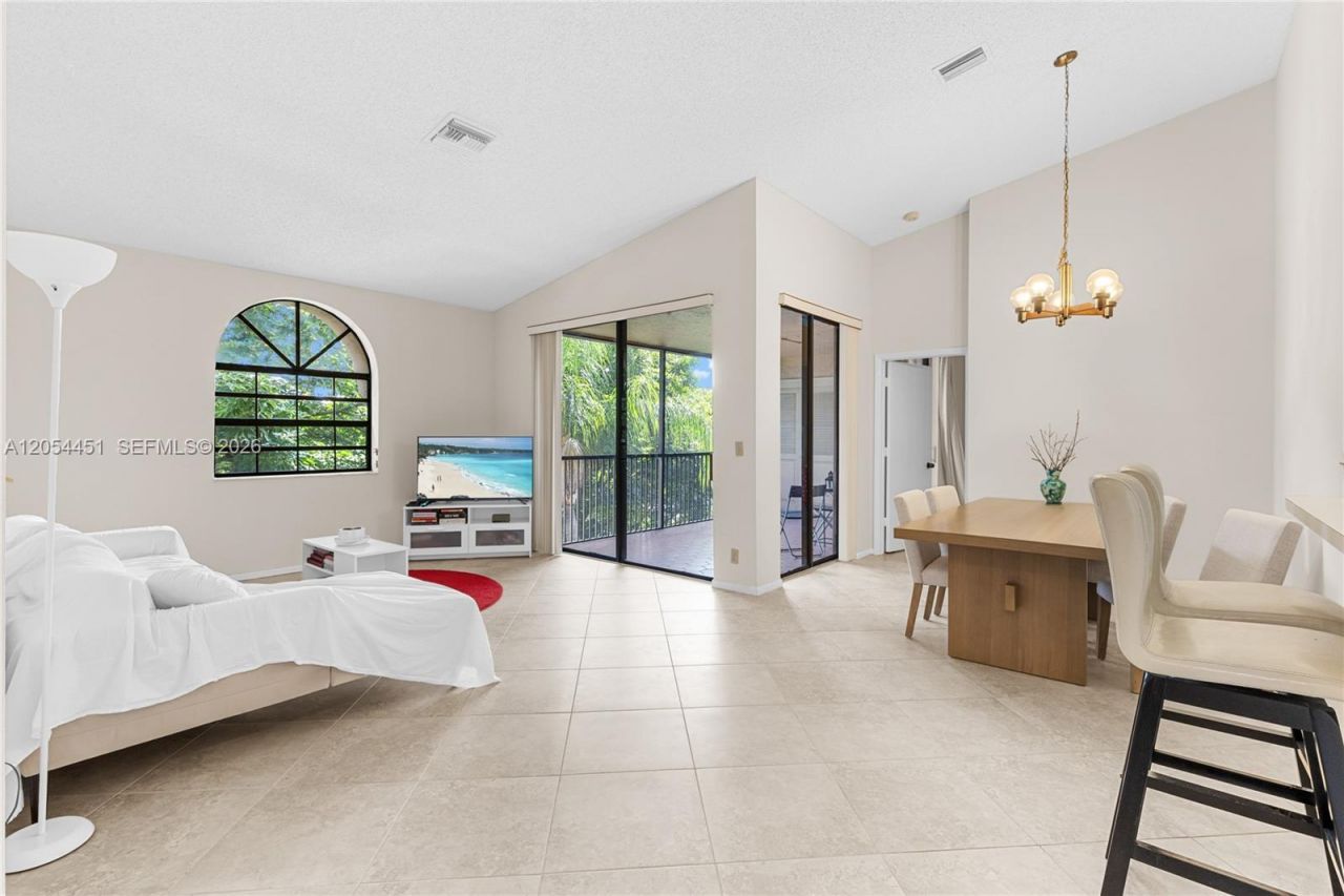 10690 NW 14th St , Unit 128, Plantation, FL 33322 Photo