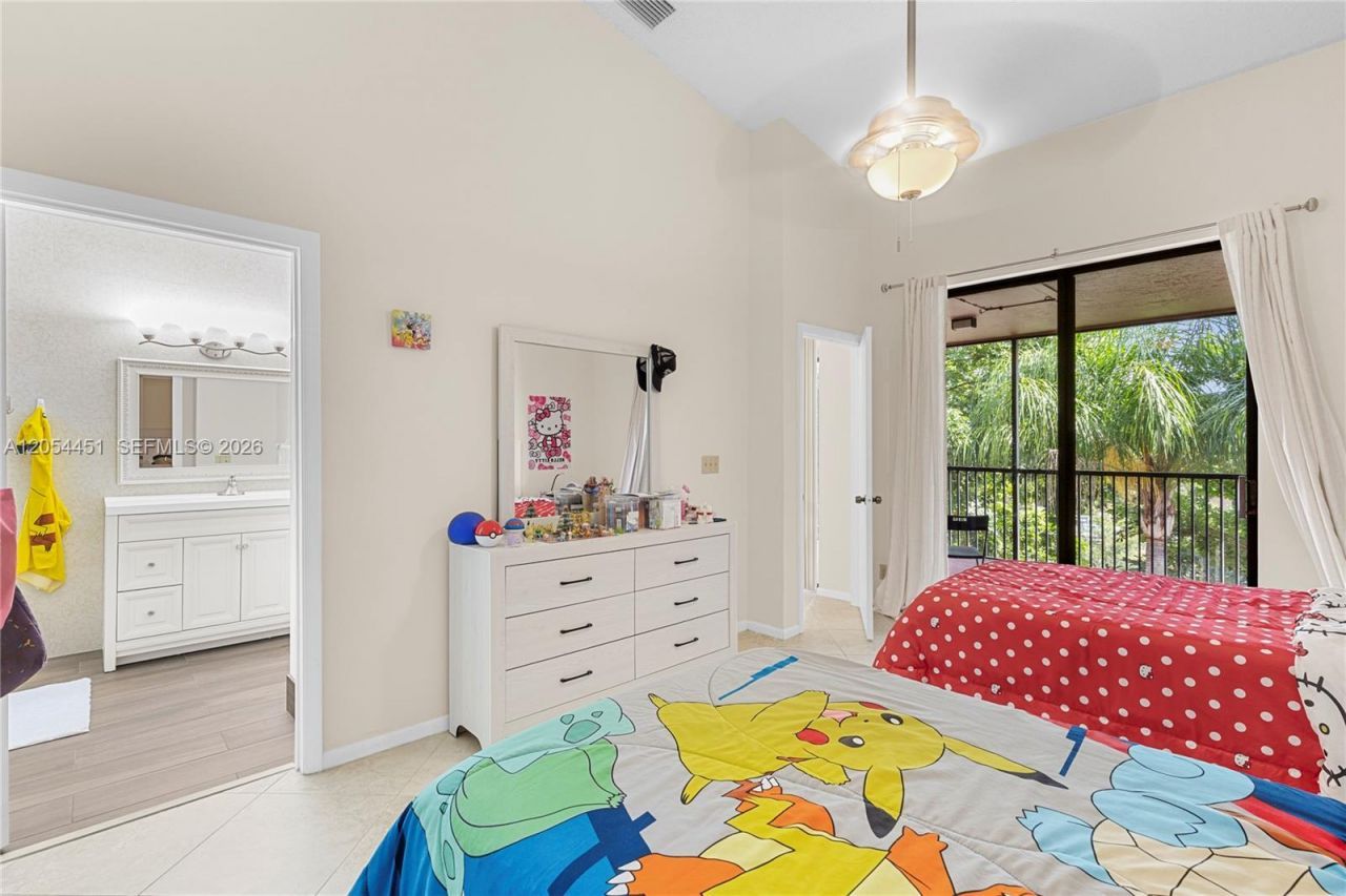 10690 NW 14th St , Unit 128, Plantation, FL 33322 Photo