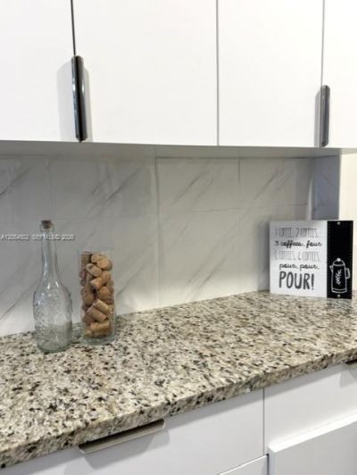 871 NE 207th Ter , Unit 4-102, Miami, FL 33179 Photo