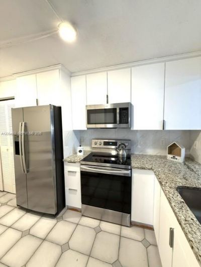 871 NE 207th Ter , Unit 4-102, Miami, FL 33179 Photo