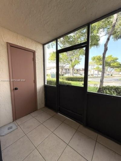871 NE 207th Ter , Unit 4-102, Miami, FL 33179 Photo