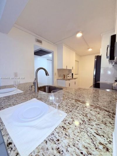871 NE 207th Ter , Unit 4-102, Miami, FL 33179 Photo