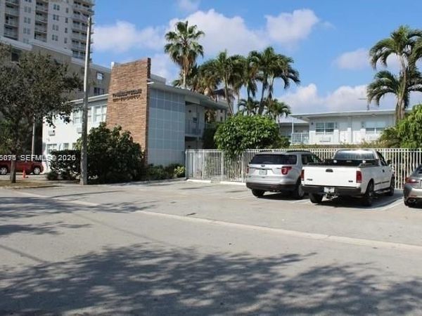8000 NE Bayshore Ct, Unit 203, Miami, FL 33138