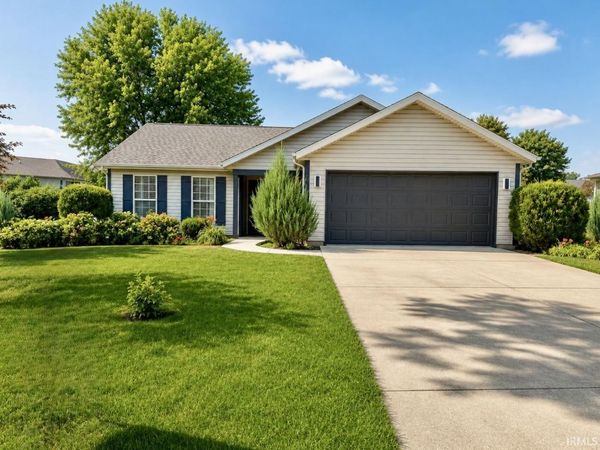 404 Hertiage Drive, Delphi, IN 46923