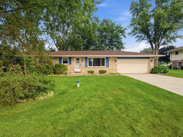 52233 Cheryl Drive, Granger, IN 46530