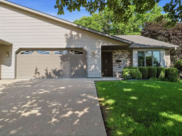 311 N Jackson Street , Unit B, Morrison, IL 61270