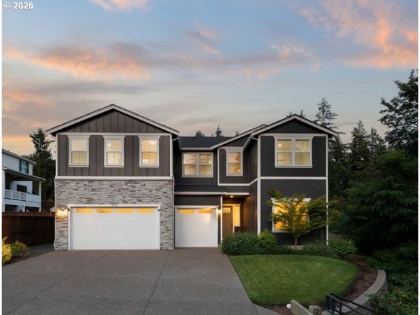 2751 DAHLIA DR, West Linn, OR 97068