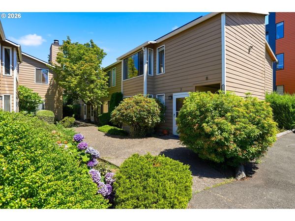1625 SE NEHALEM ST, Unit #8, Portland, OR 97202