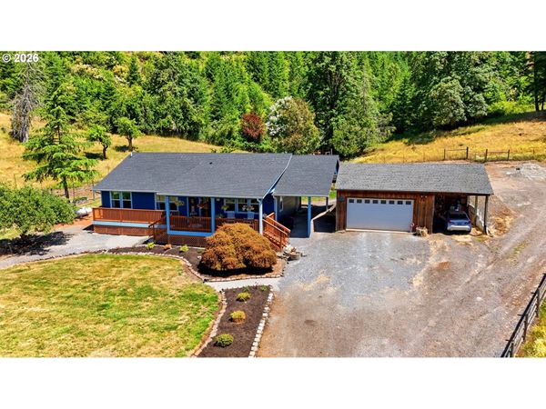 37886 S WILHOIT RD, Molalla, OR 97038