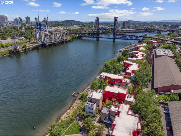 840 NW NAITO PKWY, Unit H12, Portland, OR 97209
