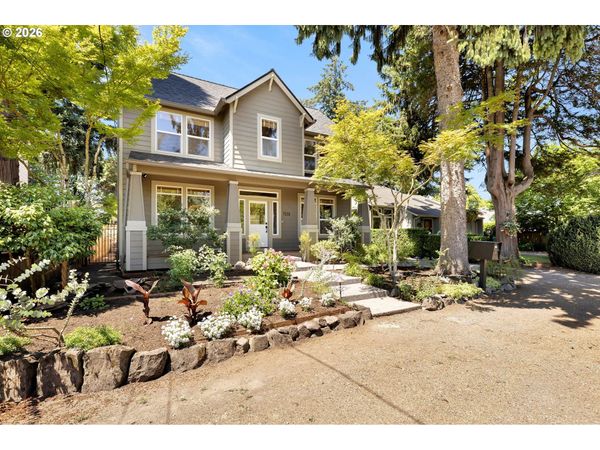 7233 SW 26TH AVE, Portland, OR 97219
