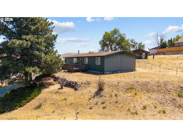25 CANYON DR, Heppner, OR 97836