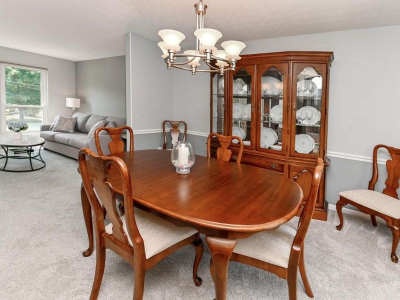 8004 Honeysuckle Lane, West Chester, OH 45069 Photo 11