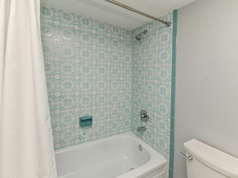 8004 Honeysuckle Lane, West Chester, OH 45069 Photo 19