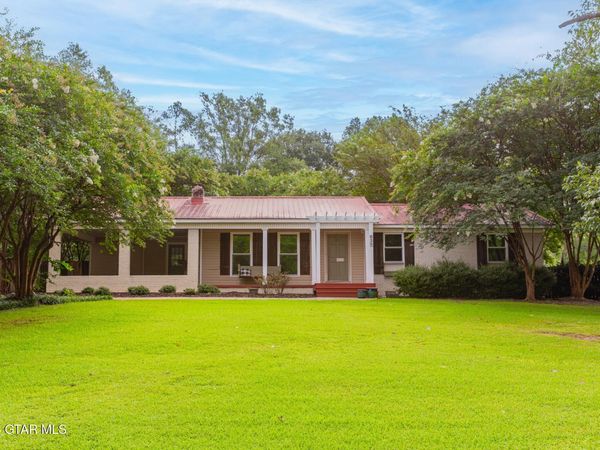 638 Sunset Drive, Starkville, MS 39759