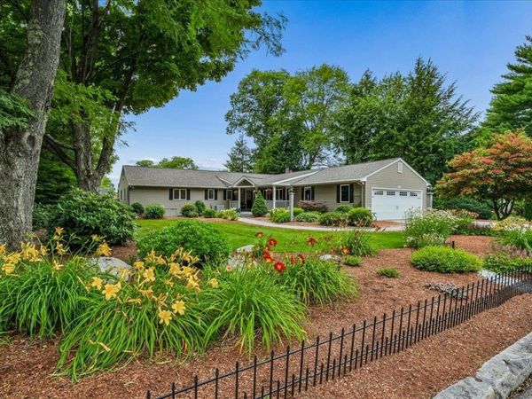 1100 Chestnut Street, Manchester, NH 03104