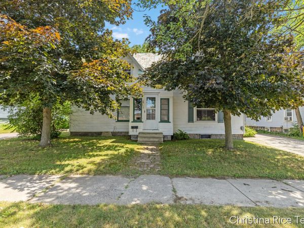 115 E Congress Street, Belding, MI 48809