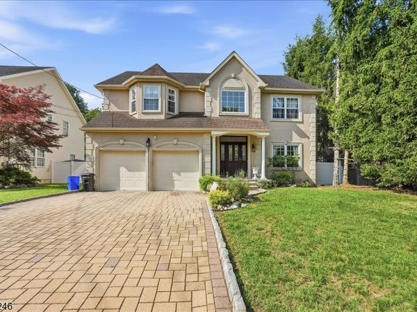 5 Old Bridge Rd, Cedar Grove, NJ 07009