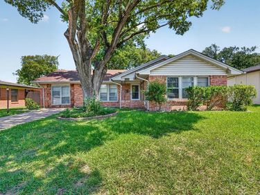 2539 Highwood Drive, Dallas, TX 75228